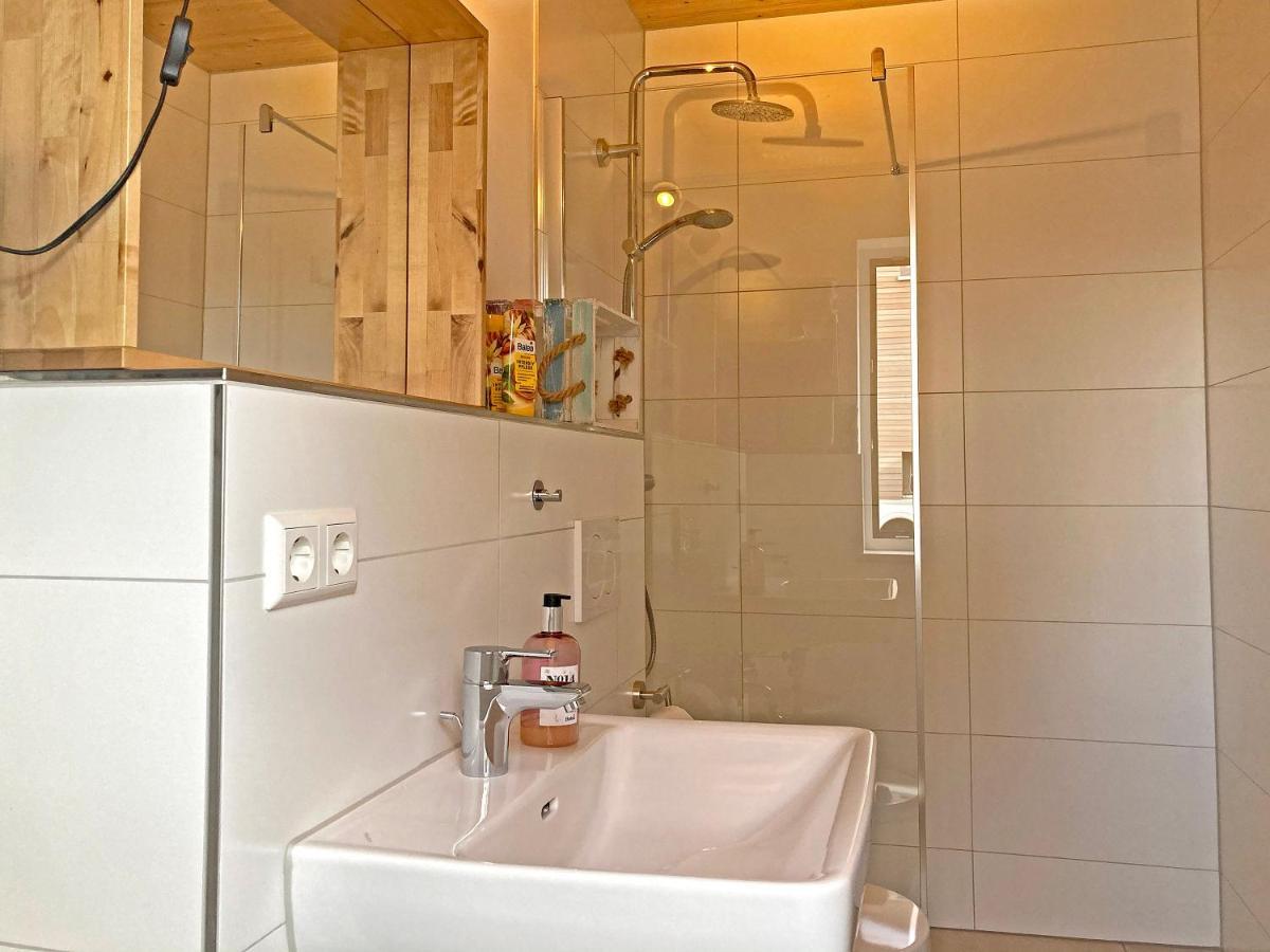 Zum Seglerhafen - Ferienappartement クレスブロン・アム・ボーデンゼー エクステリア 写真